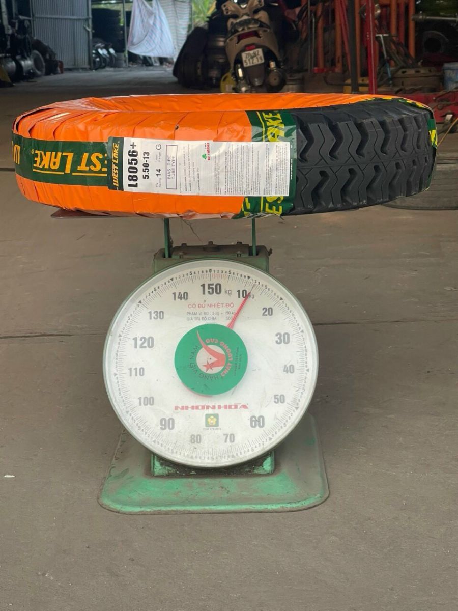 TRỌNG LƯỢNG LỐP XE Ô TÔ NẶNG BAO NHIÊU KG?